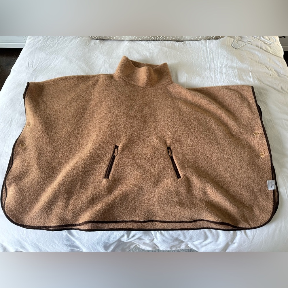 Dudley Stephens Cooper Field Poncho